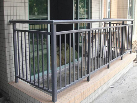 陽台護欄